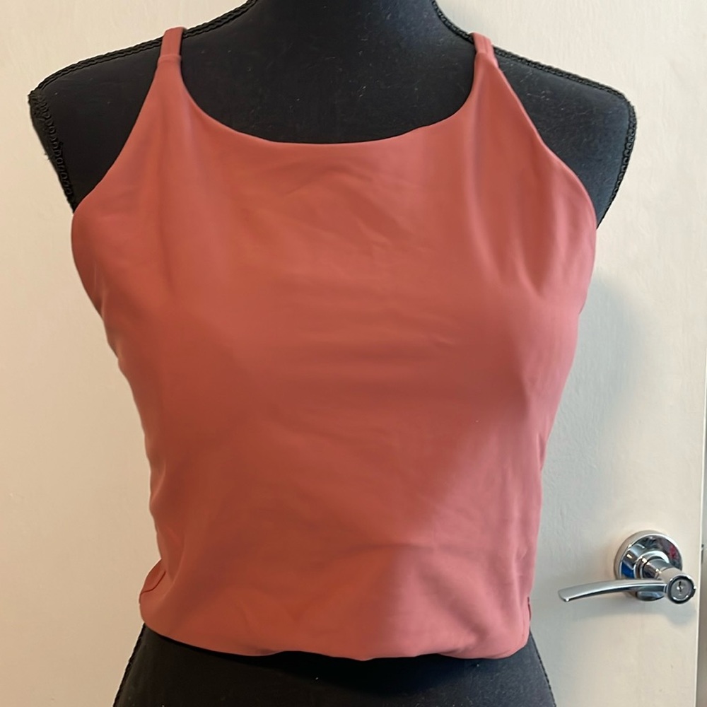 Old Navy Powersoft Longline Sports Bra. Pink. Large. (New Without Tags).